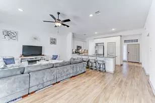 204 Shoreview Dr, Conroe, TX 77303 - Photo 24