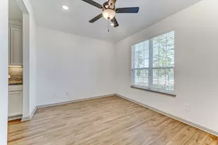 204 Shoreview Dr, Conroe, TX 77303 - Photo 8