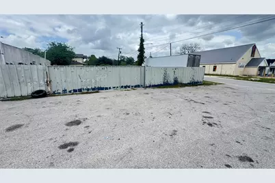6513 Laura Koppe Road, Houston, TX 77016 - Photo 4