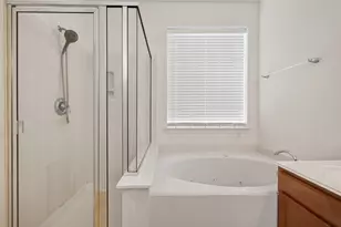 13738 View Meadow Ln, Houston, TX 77034 - Photo 22