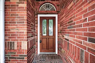 13738 View Meadow Ln, Houston, TX 77034 - Photo 4