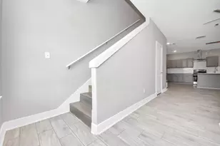 2608 Campbell St, Houston, TX 77026 - Photo 8