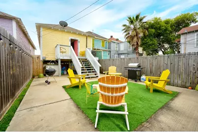 1720 Avenue N 1/2, Galveston, TX 77550 - Photo 24
