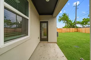 2990 Pk Hl Ln, Stafford, TX 77477 - Photo 20