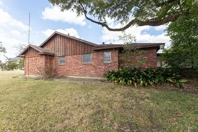 3647 Aberdeen Way, Houston, TX 77025 - Photo 32
