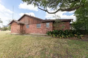 3647 Aberdeen Way, Houston, TX 77025 - Photo 32