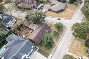 3647 Aberdeen Way, Houston, TX 77025 - Photo 24