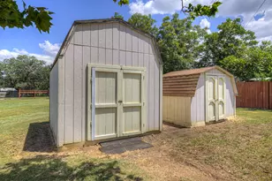 580 E Zipp Rd, New Braunfels, TX 78130 - Photo 42