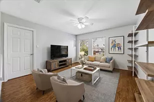 1421 W 26th St, Houston, TX 77008 - Photo 10