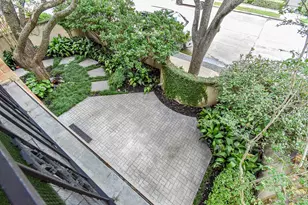 1601 Nantucket Dr, Houston, TX 77057 - Photo 30