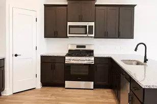 2100 Emerald Lk Trl, Dayton, TX 77535 - Photo 4