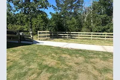 347 S Iron Horse Road, New Waverly, TX 77378 - Photo 2