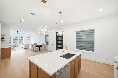 1434 Alexander Street, Houston, TX 77008 - Photo 14