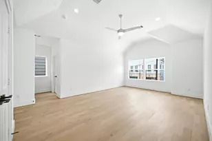 1434 Alexander St, Houston, TX 77008 - Photo 18