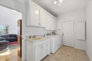 8135 Medinah Dr, Beaumont, TX 77707 - Photo 34