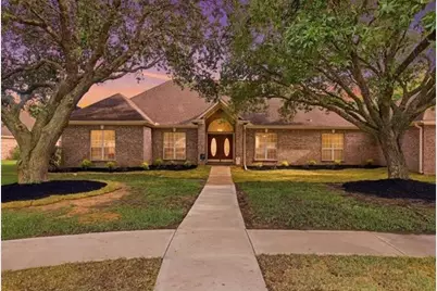 8135 Medinah Drive, Beaumont, TX 77707 - Photo 2