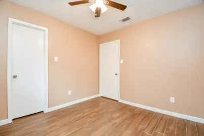 12011 Monument Valley Drive, Houston, TX 77067 - Photo 12