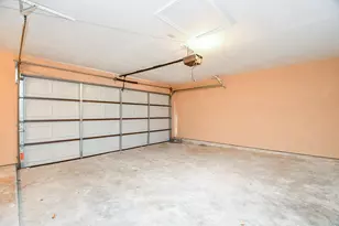 12011 Monument Valley Dr, Houston, TX 77067 - Photo 18