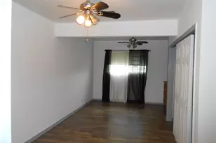 930 W 5th St, Port Arthur, TX 77640 - Photo 14