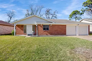 5330 Royal Oak Dr, Texas City, TX 77591 - Photo 2
