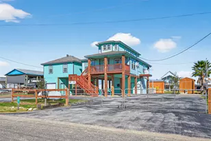 1127 County Rd 299, Sargent, TX 77414 - Photo 4