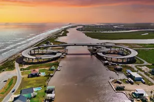 1127 County Rd 299, Sargent, TX 77414 - Photo 42