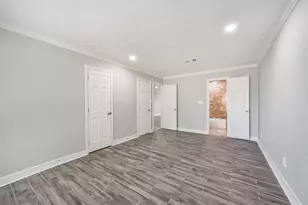 12812 Shannon Hills Dr, Houston, TX 77099 - Photo 16