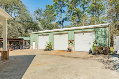 7210 Timberwilde Drive, Alvin, TX 77511 - Photo 38