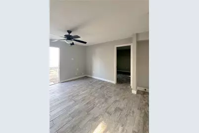 6832 Ave I #A, South Houston, TX 77011 - Photo 2