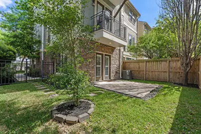 1118 W 25th Street, Houston, TX 77008 - Photo 4