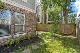 1118 W 25th St, Houston, TX 77008 - Photo 28