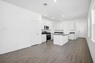 18018 Lasso Mls Dr, Hockley, TX 77447 - Photo 10