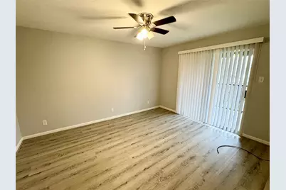 700 Thicket Lane #406, Houston, TX 77079 - Photo 12
