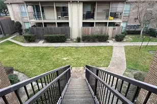 700 Thicket Ln, Houston, TX 77079 - Photo 18