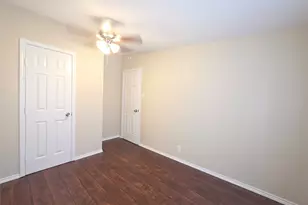 9 Ridgeway Dr, Conroe, TX 77303 - Photo 10