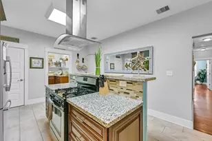 3807 Avenue R, Galveston, TX 77550 - Photo 18