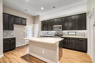 2934 Whitman Dr, Montgomery, TX 77356 - Photo 8
