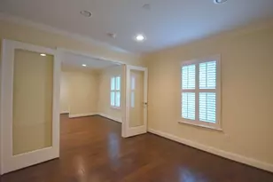 1007 Blue Willow Dr, Houston, TX 77042 - Photo 10
