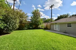 1007 Blue Willow Dr, Houston, TX 77042 - Photo 46