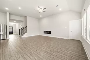 9727 Migrant Hawker Ct, Conroe, TX 77385 - Photo 14