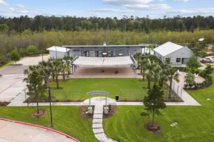 9727 Migrant Hawker Ct, Conroe, TX 77385 - Photo 36