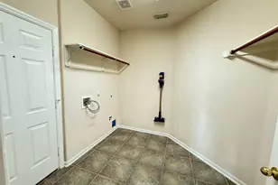 3118 Creek Bank Ln, Pearland, TX 77581 - Photo 14