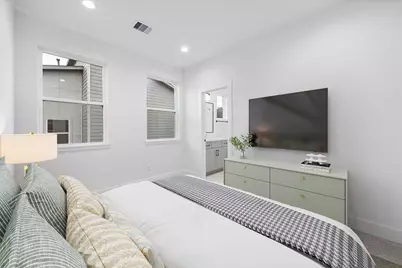 1910 Luna Woods Lane, Houston, TX 77055 - Photo 26