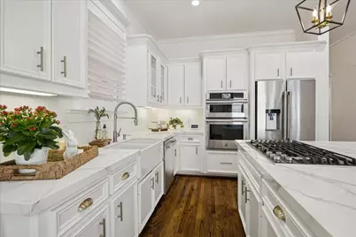 1532 W 24th Street, Houston, TX 77008 - Photo 10