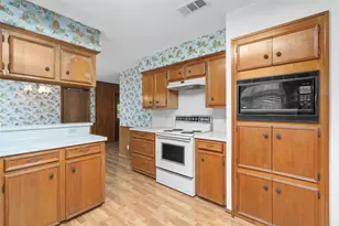2503 Parkway Ave, Rosenberg, TX 77471 - Photo 20