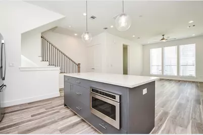 11119 Savannah Woods Lane, Houston, TX 77043 - Photo 14