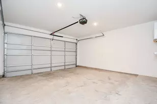 11119 Savannah Woods Ln, Houston, TX 77043 - Photo 32