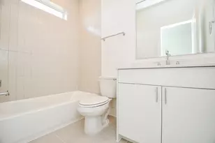 11119 Savannah Woods Ln, Houston, TX 77043 - Photo 30