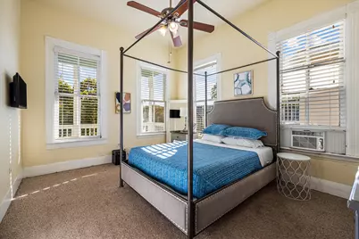 1904 Avenue N, Galveston, TX 77550 - Photo 32