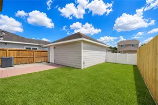 1714 Claremont Garden Cir, Houston, TX 77047 - Photo 8